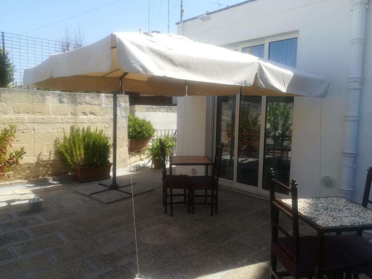 Dimora Dell'Artista Lecce Exterior foto